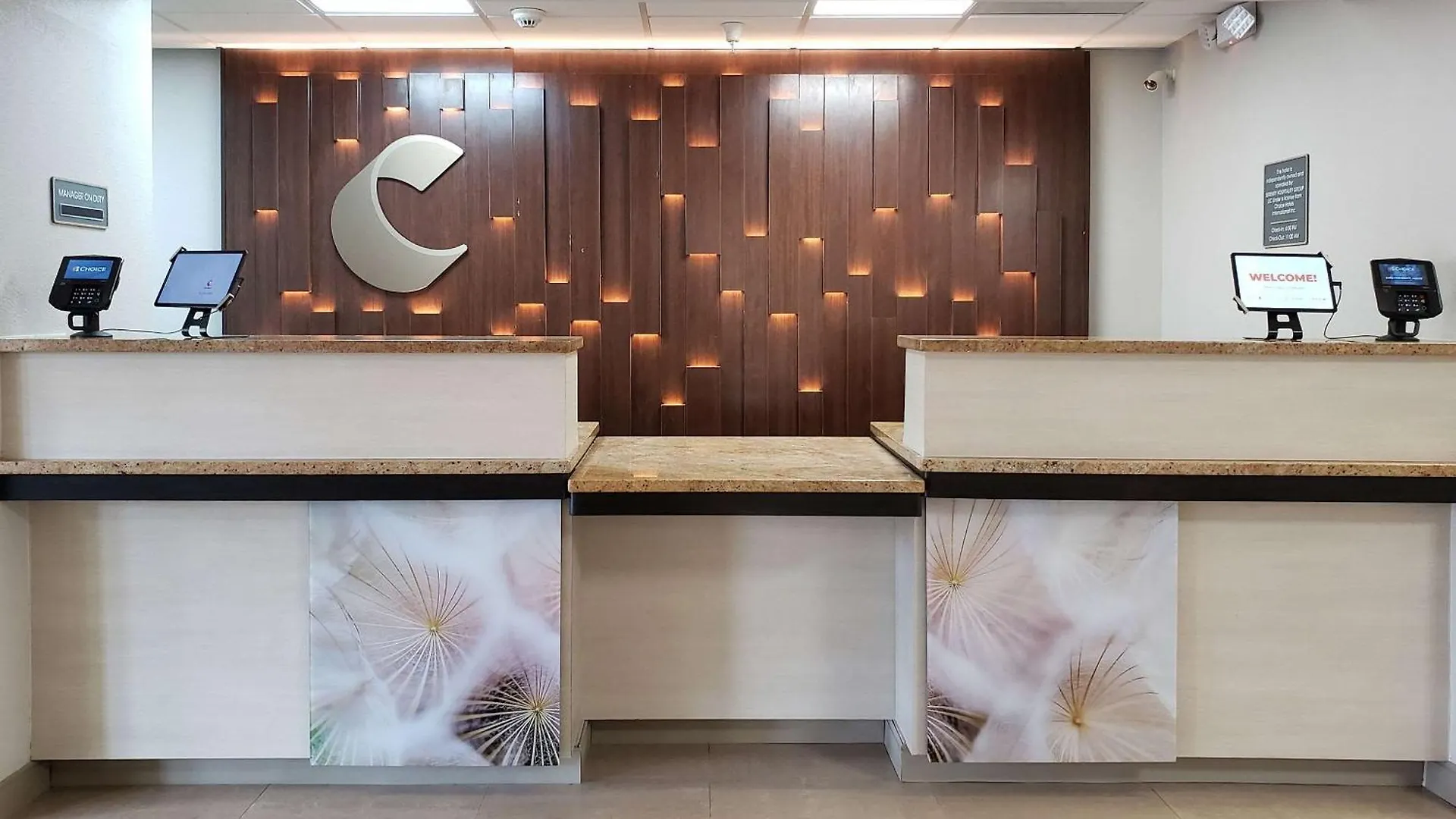 Contatti di Comfort Inn & Suites