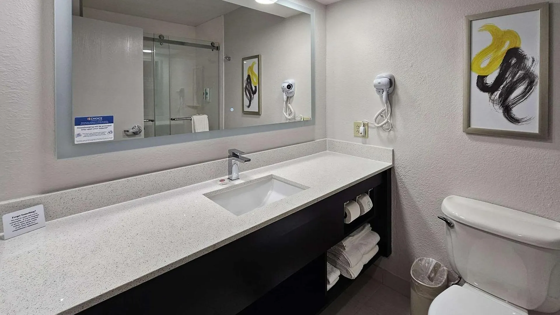Comfort Inn & Suites Saint Louis Hotel
