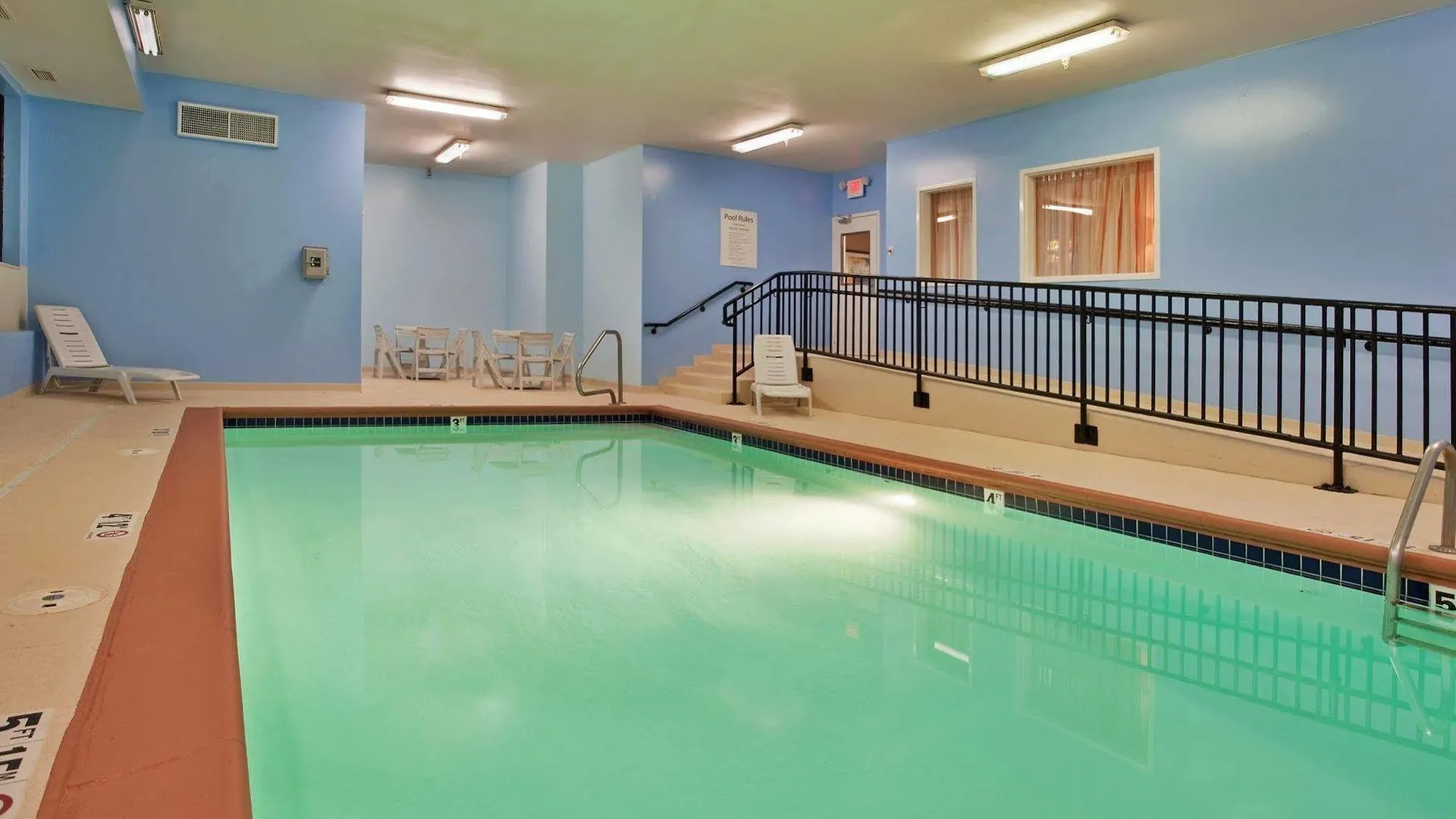 Comfort Inn & Suites Saint Louis 2*,  Stati Uniti