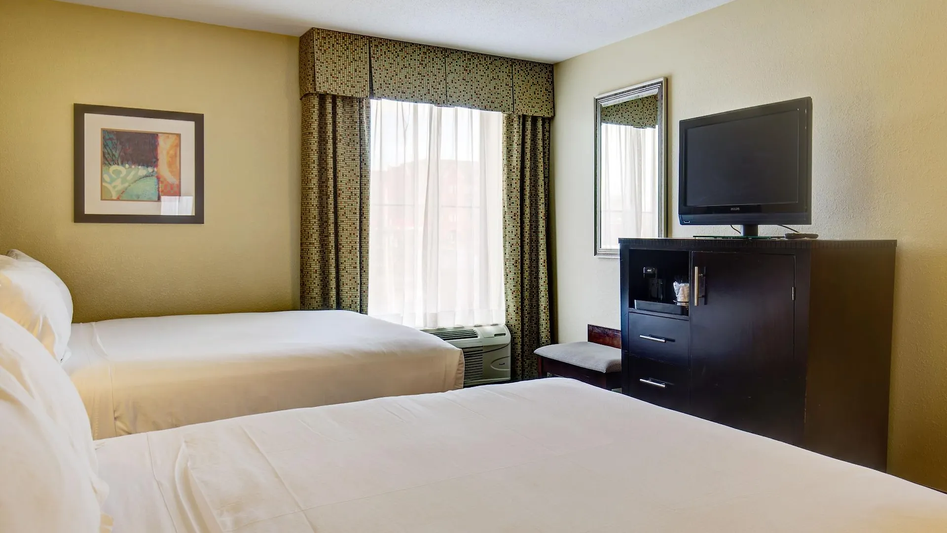 Comfort Inn & Suites Saint Louis