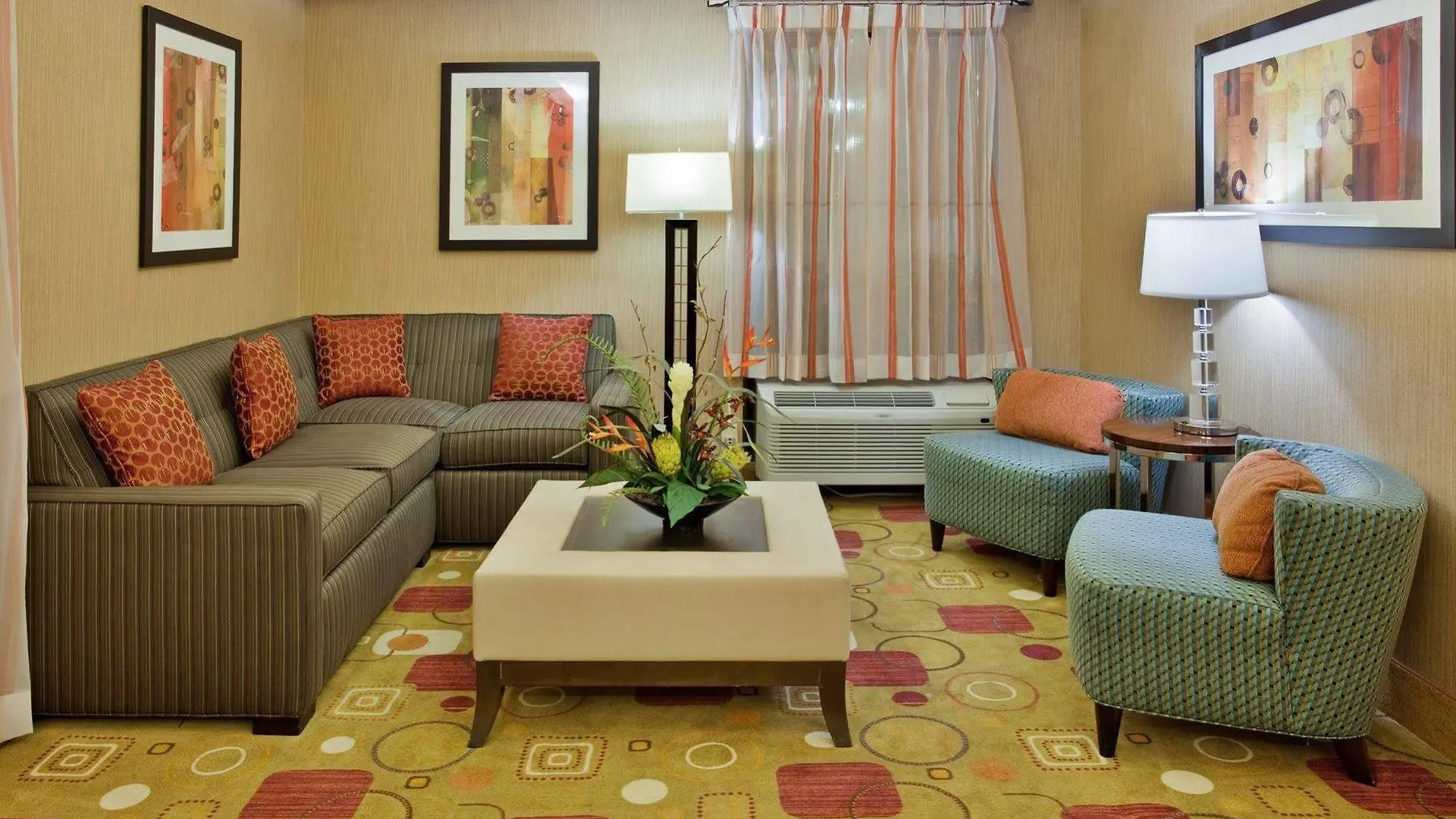 Comfort Inn & Suites Saint Louis